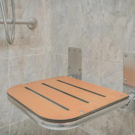 מלון Reina Isabel מדינה דל קמפו