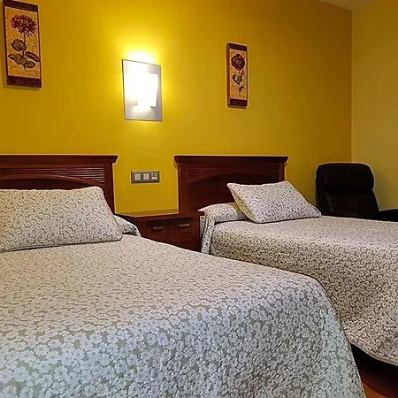 Reina Isabel Hotel