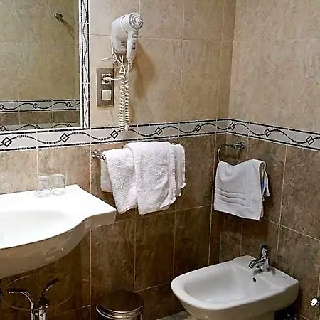 Reina Isabel Hotel