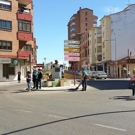 מלון Reina Isabel 5*