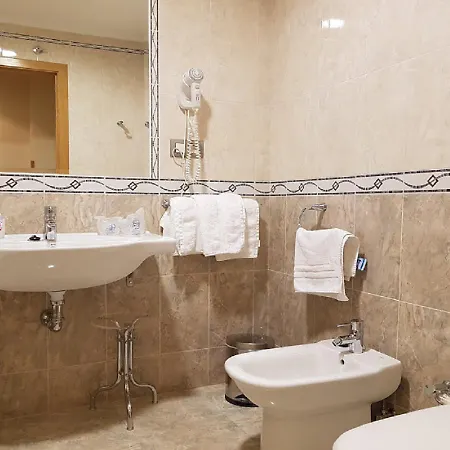 Reina Isabel Hotel Medina del Campo