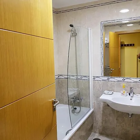 Reina Isabel Hotel