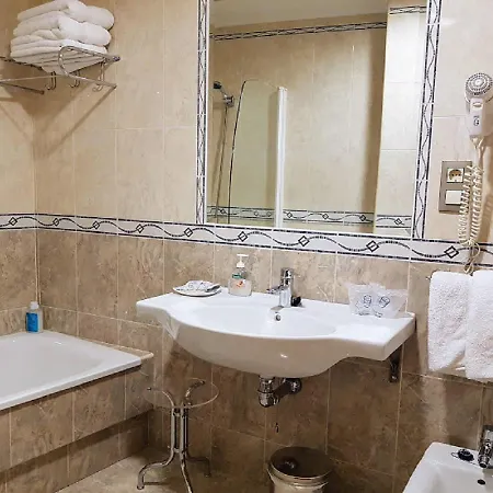 Reina Isabel Hotel