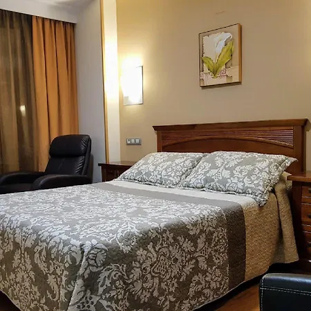 Hotel Reina Isabel