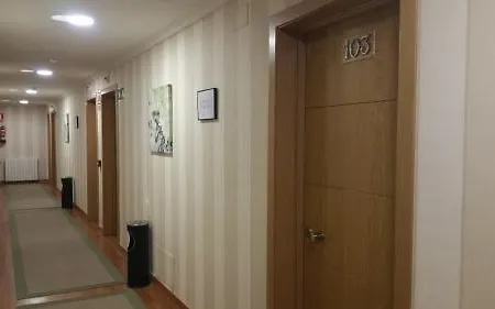 Hotel Reina Isabel 5*