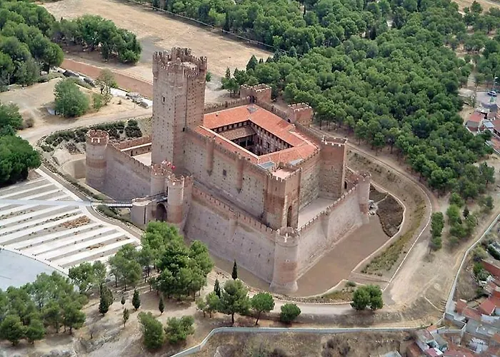 Reina Isabel 호텔 메디나델캄포